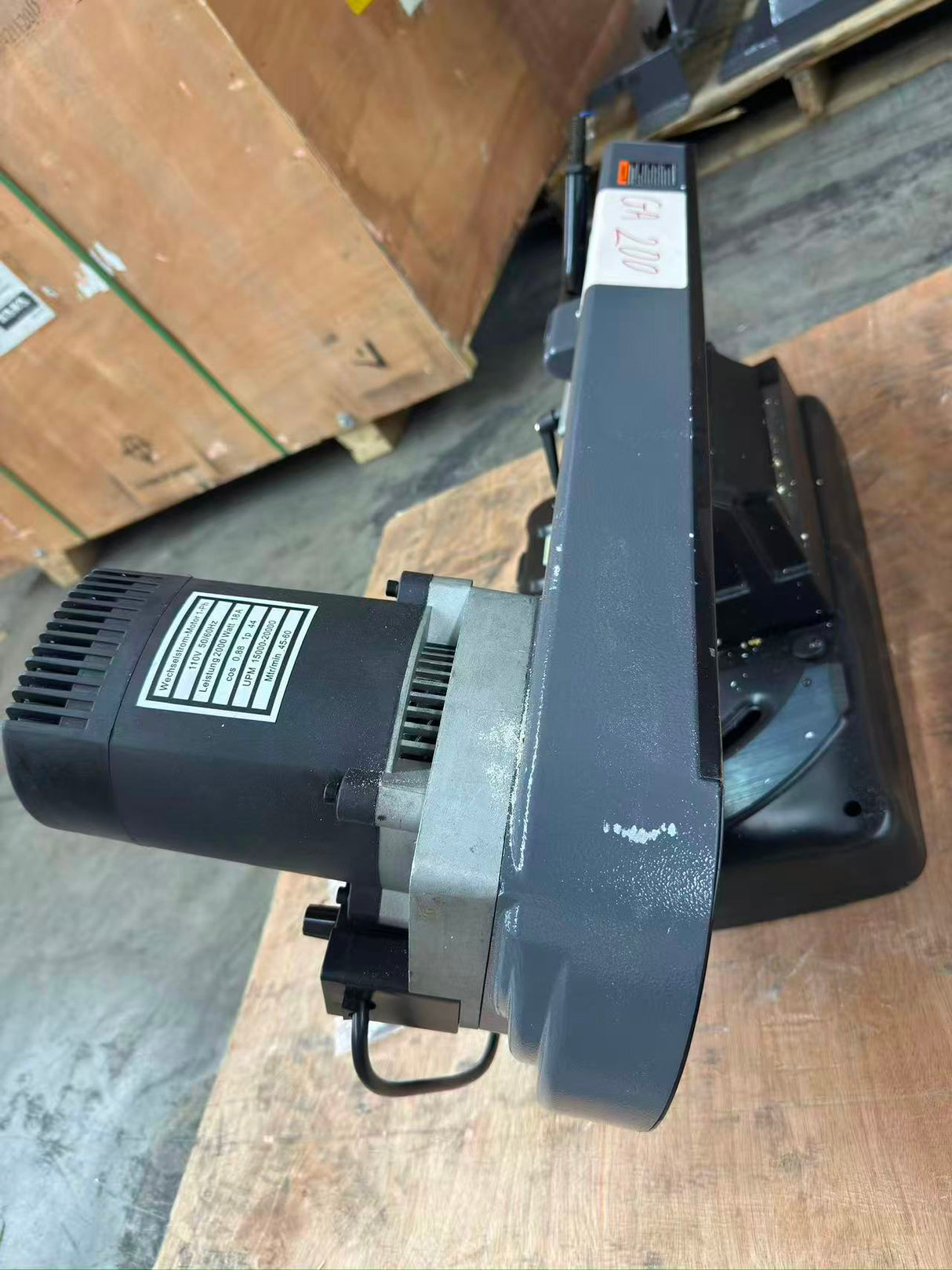 (Not Brand New) Metal Cutting Band Saw, Variable Speed Bandsaw, Solid Design Metal Bandsaw, BS-150