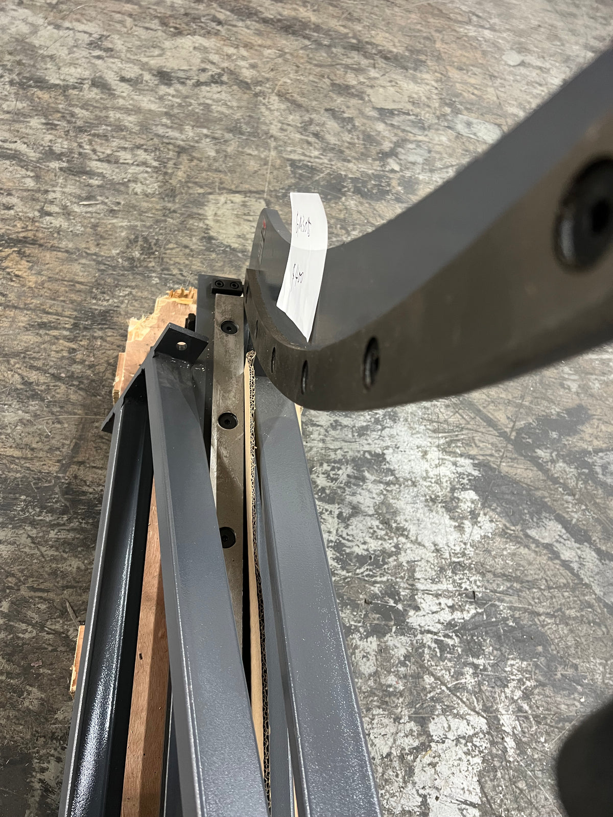 (Not Brand New) Guillotine Metal Shear, 31 in Bed Width, 16 Gauge Metal Guillotine Shear with a Stand for Construction Work Sheet Metal Fabrication Plate Cutting Cutter HS-30