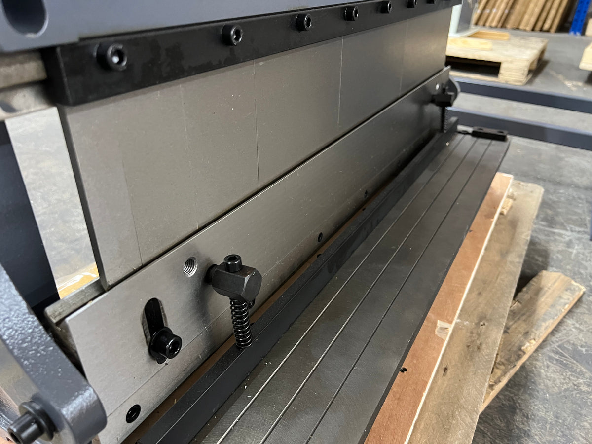 (Not Brand New) Kaka Industrial 3-IN-1/30 | 30" Sheet Metal Brake, Shear & Slip Roll Combo, 20-Gauge with Stand