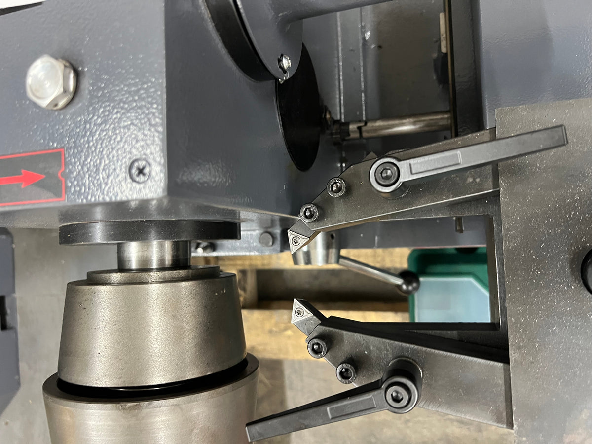 (Not Brand New) Brake Drum & Disc Resurfacing Lathe Machine C9335A 220V 3P