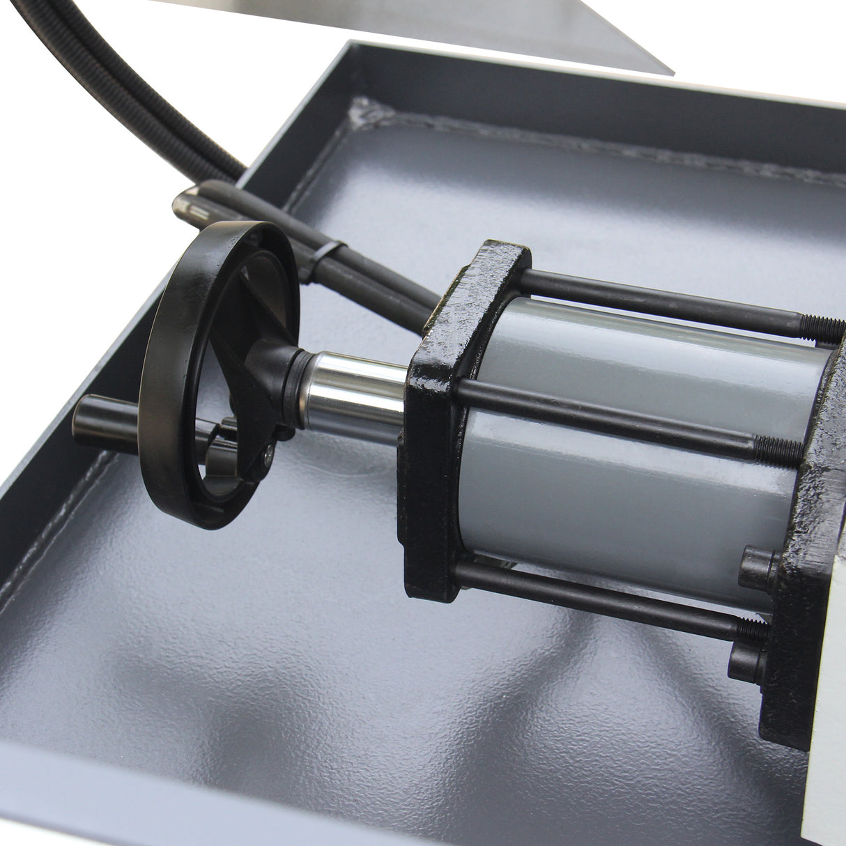 Kaka Industrial TGK-16 Double column horizontal band saw, Max cutting capacity 15.7 inch, vertical lifting, high stability. Cutting speed adopts hydraulic control, 230V 60HZ 3PH