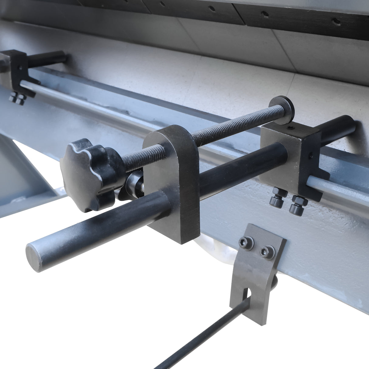 Ultra 24 inch Box and Pan Brake, 3-Segment Fingers Sheet Metal Brake with Precision Gap Control & Rear Stops, Bends 16 Gauge (1.5mm) Mild Steel,3.35" (85mm) Max Box Depth XW-2416
