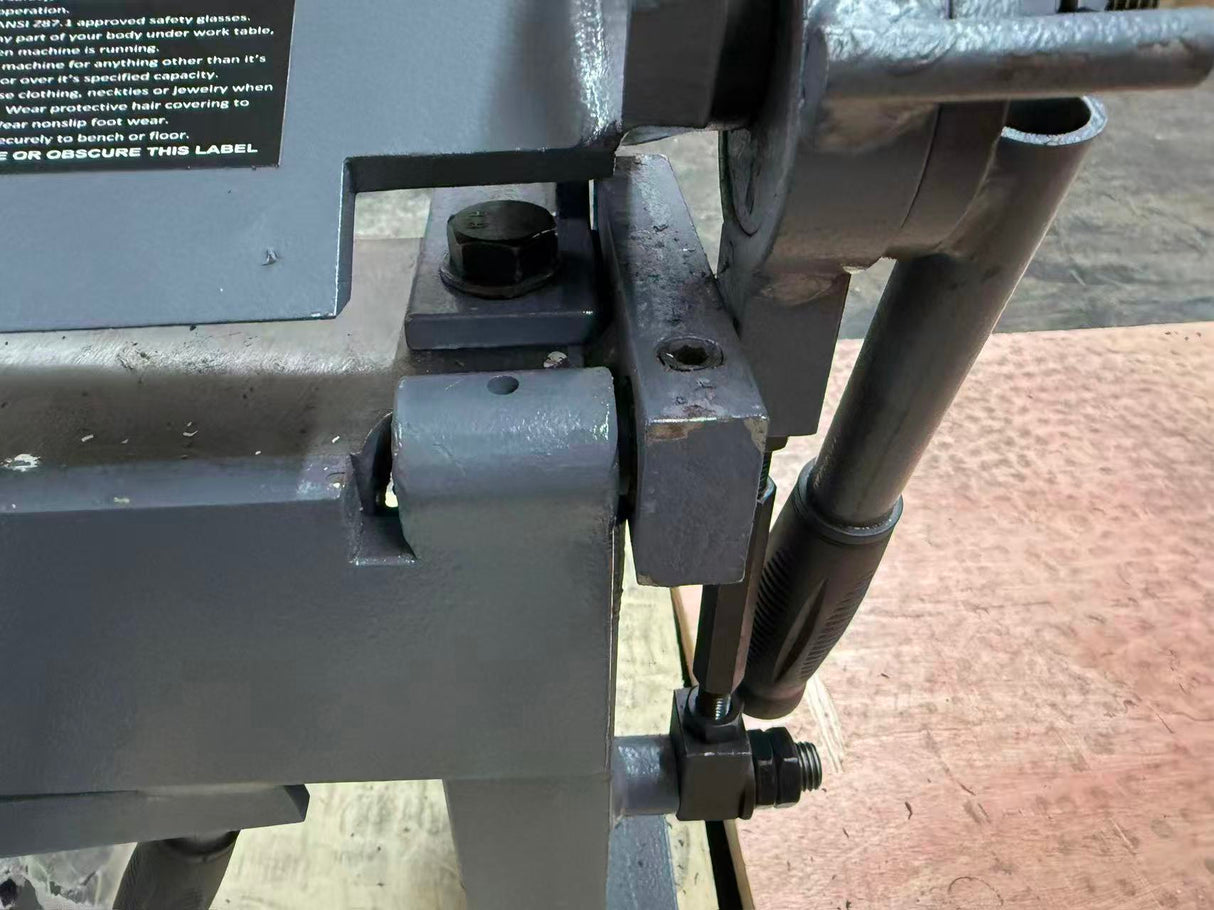 (Not Brand New) 36-Inch Sheet Metal Bending Brake High Precision 20 Gauge Mild Steel Capacity MB-36