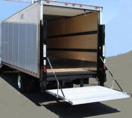 Delivery with Lift Gate Shipping Service