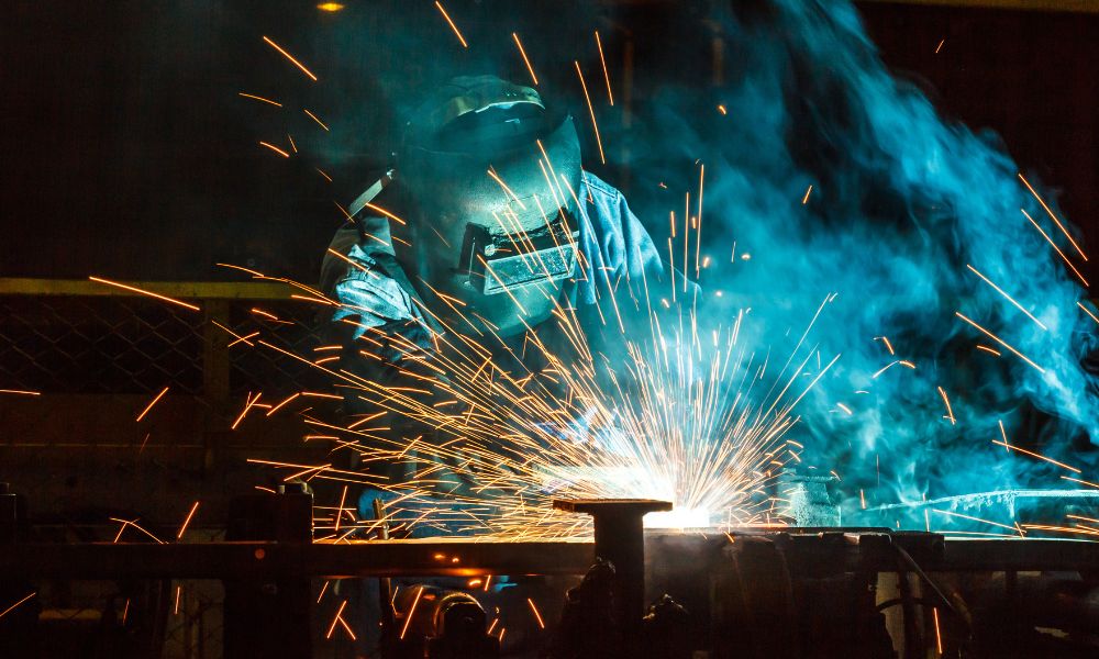 Metal Fabrication vs. Welding: What’s the Difference?