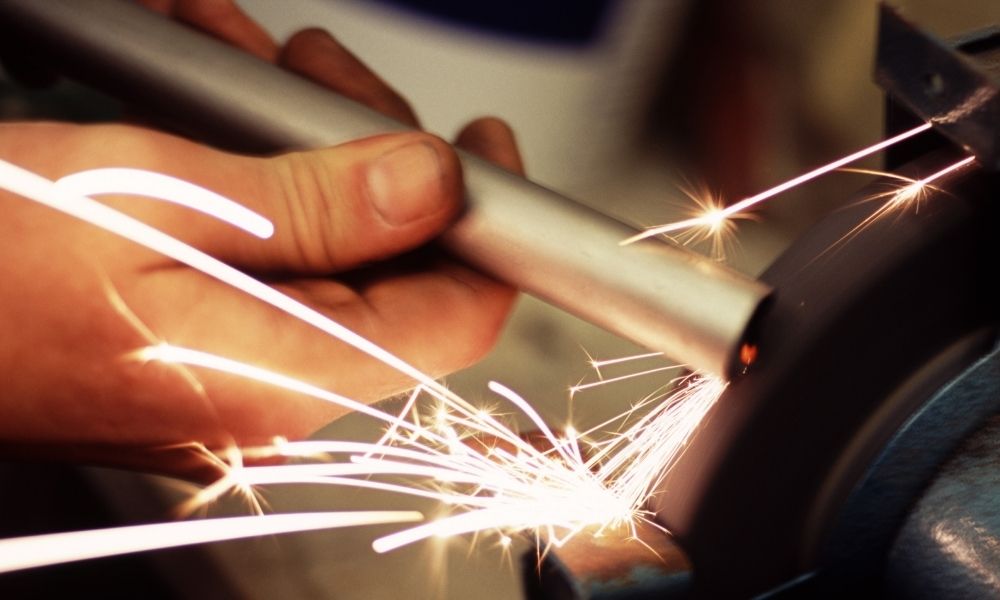 How To Find the Right Metal Grinder for Your Business