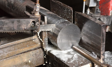 Tips on How To Use a Bandsaw: Safety First