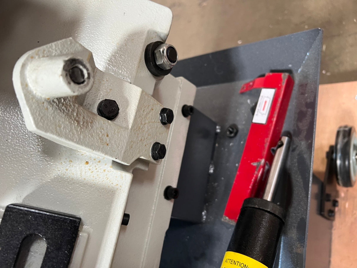 (Not Brand New) Metal Bandsaw 9"Horizontal Metal Cutting Band Saw 4 Steps Blade Speed Metal Band Saw, Space Saver Movable Metal Cutting Band Saw 115V&230V Dual Voltage Prewired 1PH BS-912B