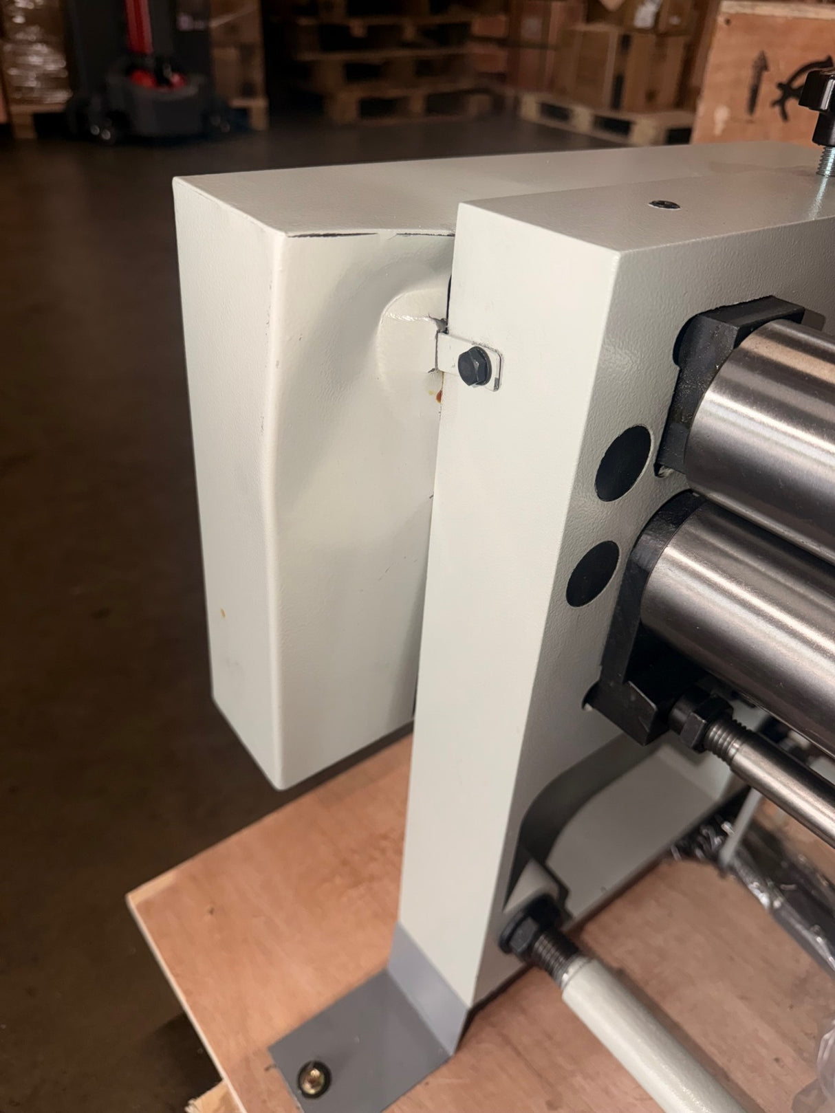 (Open Box and Dent – Like New) Sheet Metal Slip Roll Machine, With Two Removable Rollers, 49-Inch Slip Roll Roller Metal Plate Bending Round Machine, Slip Roll Machine capacity of 14 Gauge Steel W01-4914 (Copy)