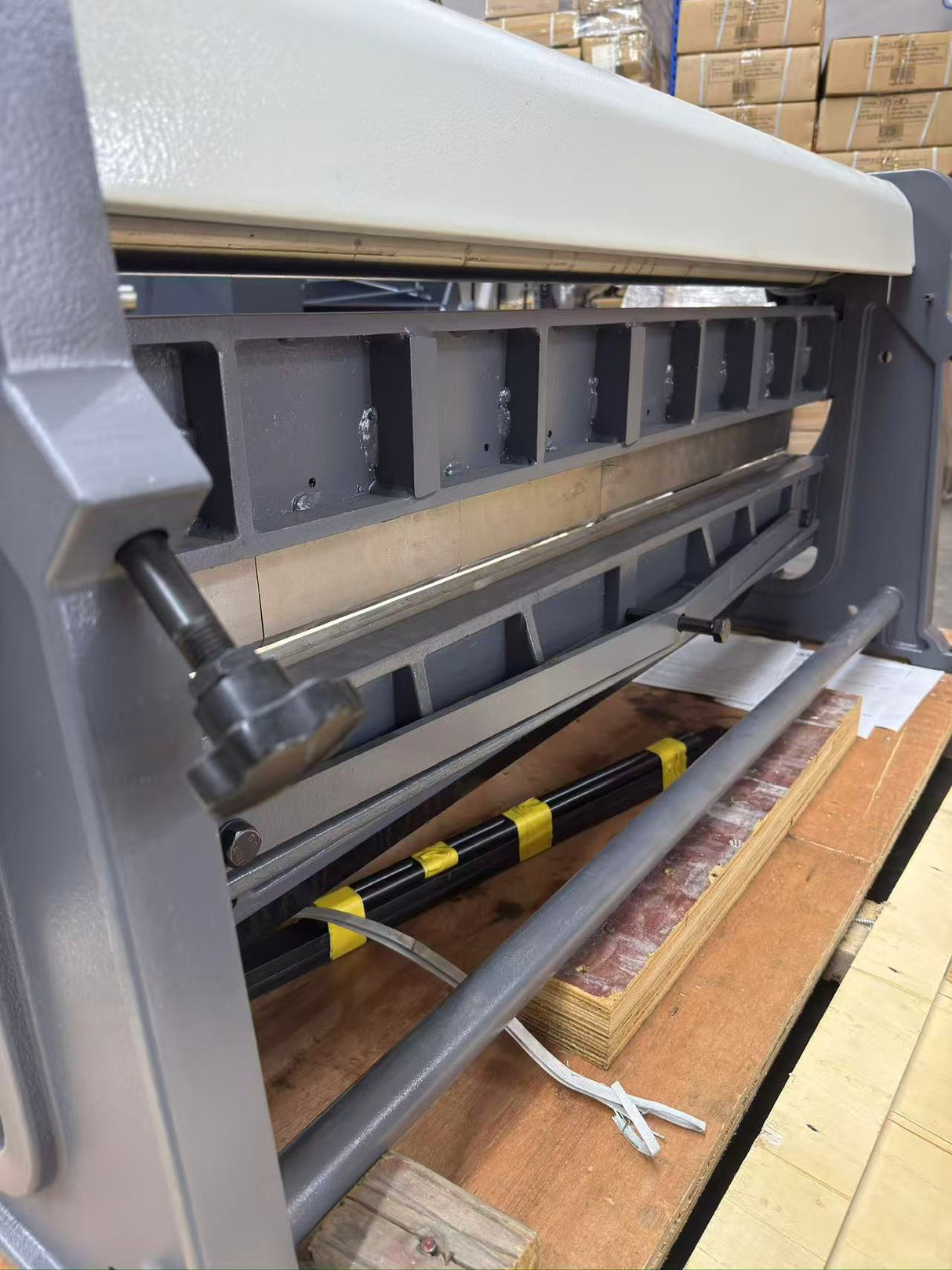(Not Brand New) Sheet Metal Brakes, Shears and Slip Roll Machine, 52 INCH High Efficiency, 16 Gauges Shear Brake Roll Combination, Versatility, Solid Construction, 3-IN-1/5216