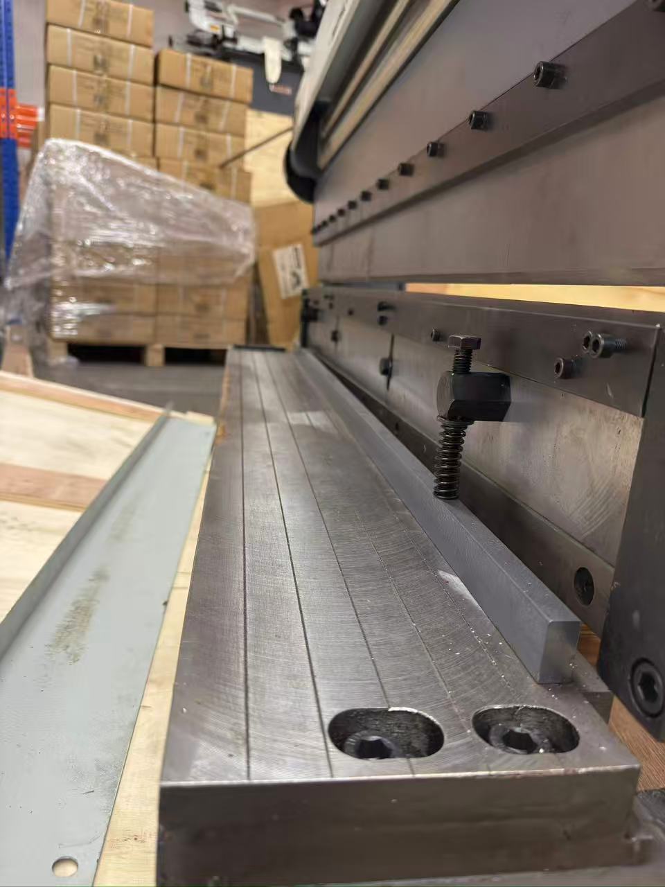 (Not Brand New) Sheet Metal Brakes, Shears and Slip Roll Machine, 52 INCH High Efficiency, 16 Gauges Shear Brake Roll Combination, Versatility, Solid Construction, 3-IN-1/5216