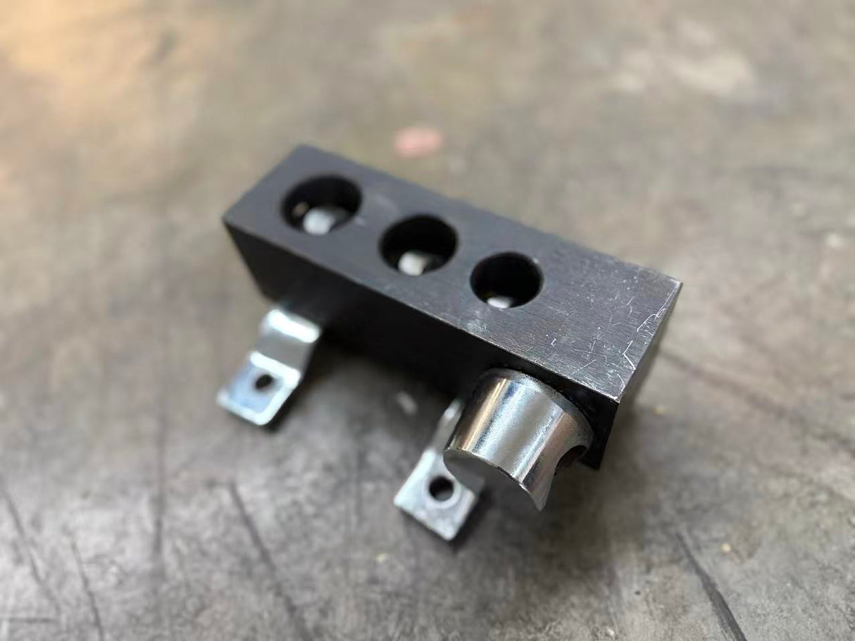 (Not Brand New) Manual Pipe Notcher, 1", 1-1/4", 1-3/8" (Outside diameter) Notcher Capacity, Light Weight, 90 Degree High Precision Steel Tube Notcher, Steel Tube and Pipe Notcher RA-9