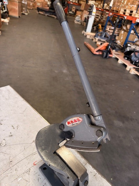 (Not Brand New) Throatless Sheet Metal Shear, 20-Gauge Manual Bench Cutter  for Steel, Aluminum, and Stainless Steel MMS-4