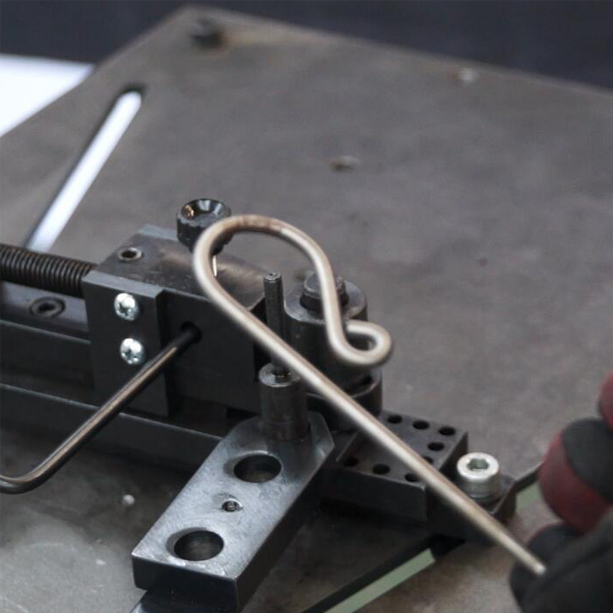Small Mini Manual Hand Aluminum Pipe Steel Wire Tubing Bender Copper B