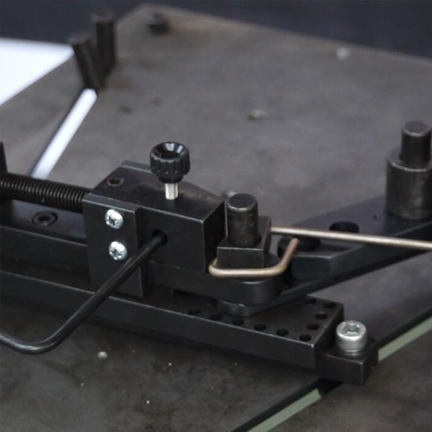 Kaka Industrial Mub-1 Mini Universal Bender Forms Wire Flat Metal